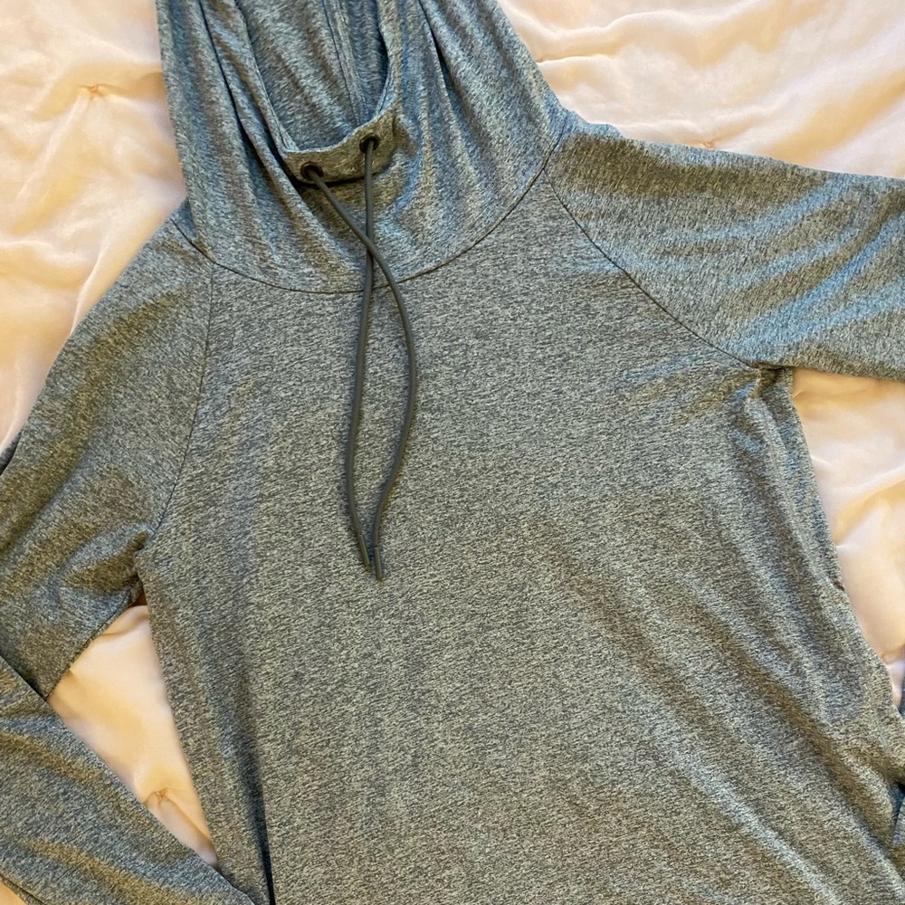 green athleta sweatshirt